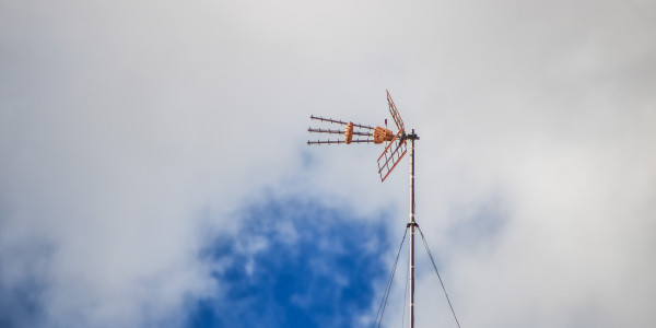 Instalación / Implantación / Legalización de ICT Santa Eulàlia de Riuprimer · Televisión digital y satelital