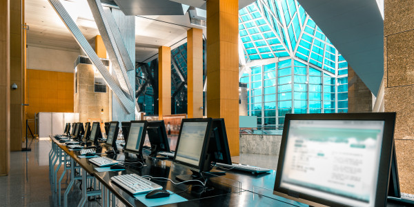 Proyectos de ICT Oficinas / Locales Comerciales Odèn · Servicios de Internet y Telefonía